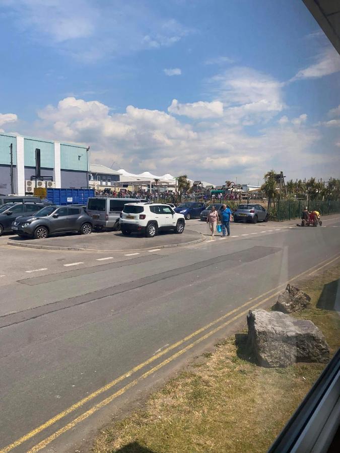 Trecco Bay Acorns 22 Hotel Porthcawl Bagian luar foto